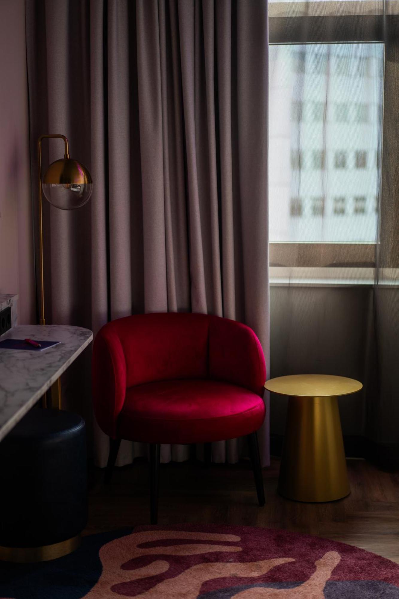Vic Hotel